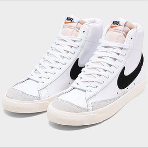 Womens Nike Blazer mid ‘77 casual